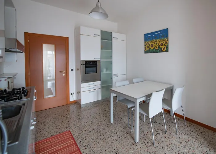 Tutte Le Comodita Sul Apartament